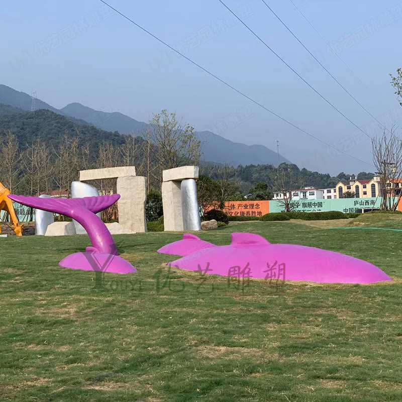小區(qū)景觀雕塑規(guī)劃時要注意什么呢？