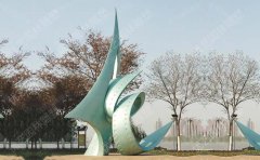 怎樣判斷不銹鋼雕塑價(jià)格是否合理？